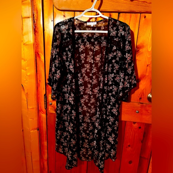 Emory Park - Landry Crochet Trim Open Front Woven top - Picture 1 of 7